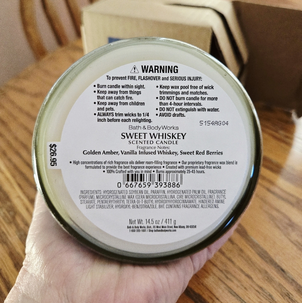 🛍BOGO 50% OFF🕯NWT‼️ Bath & Body Works "Sweet Whiskey" 3-wick Candle - Picture 5 of 11